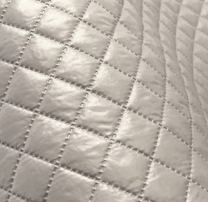 18mb OUTLET PUMI ROMBY 3X3cm BEŻOWA.  Tkanina odzieżowa Wierzchniowa na Kurtki Bezrękawniki Kamizelki Torebki Wodoodporna Materiał odzieżowy