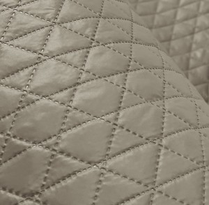 18mb OUTLET PUMI Geometric 3cm BEŻOWA.  Tkanina odzieżowa Wierzchniowa na Kurtki Bezrękawniki Kamizelki Torebki Wodoodporna Materiał odzieżowy