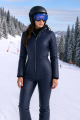 20251030_1400_Granatowy Kombinezon Narciarski_remix_01k8tk442heztb5wjs5f38s55e.png