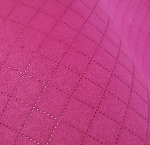 16mb OUTLET Różowa ALCALA 3X3 Tkanina pikowana tapicerska Materiał obiciowy meblowy